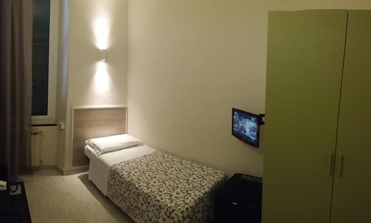 Hotel Malibu Споторно Экстерьер фото