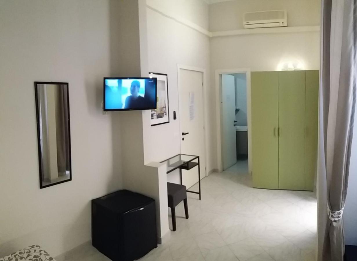 Hotel Malibu Споторно Экстерьер фото