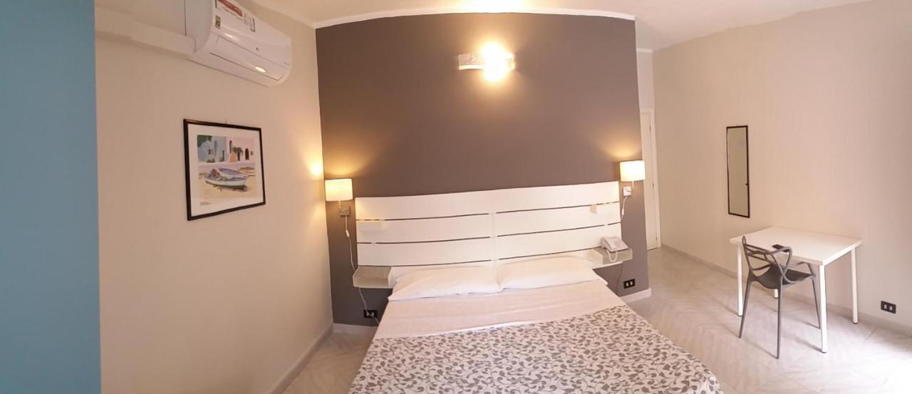 Hotel Malibu Споторно Экстерьер фото